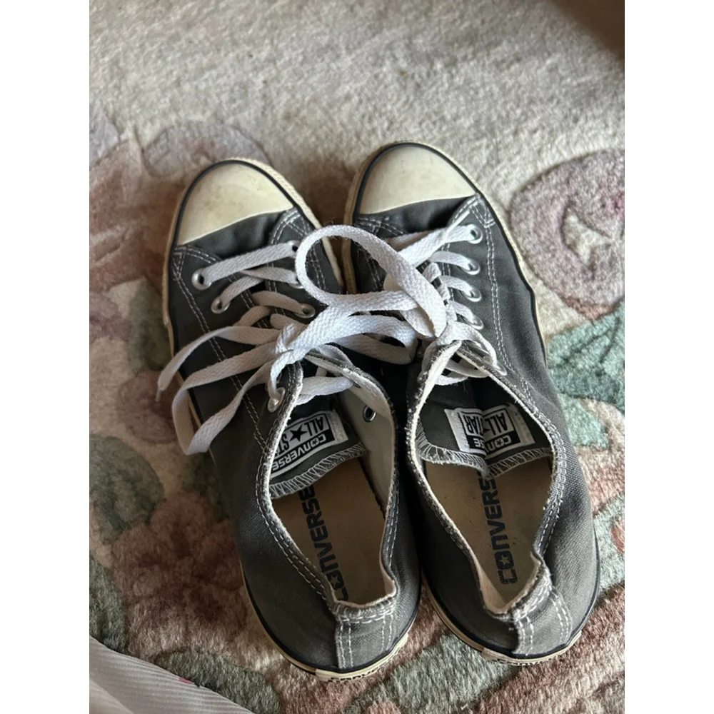 Converse light gray women’s size 8
